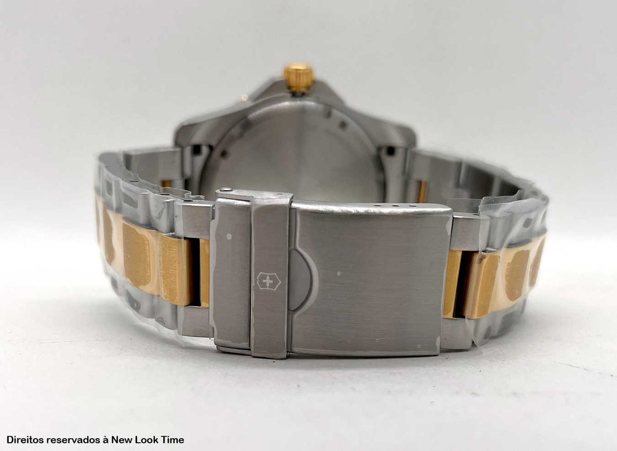 Relógio VICTORINOX Maverick 241824