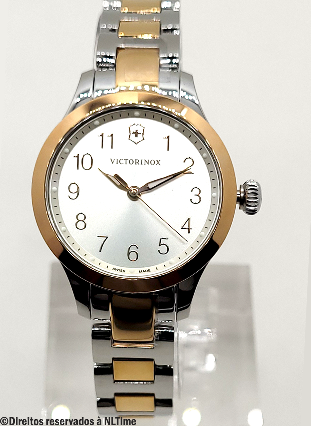 Relógio VICTORINOX Feminino Alliance XS 241842