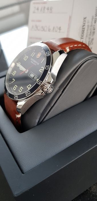 Relógio VICTORINOX Fieldforce 241848