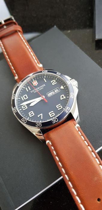 Relógio VICTORINOX Fieldforce 241848