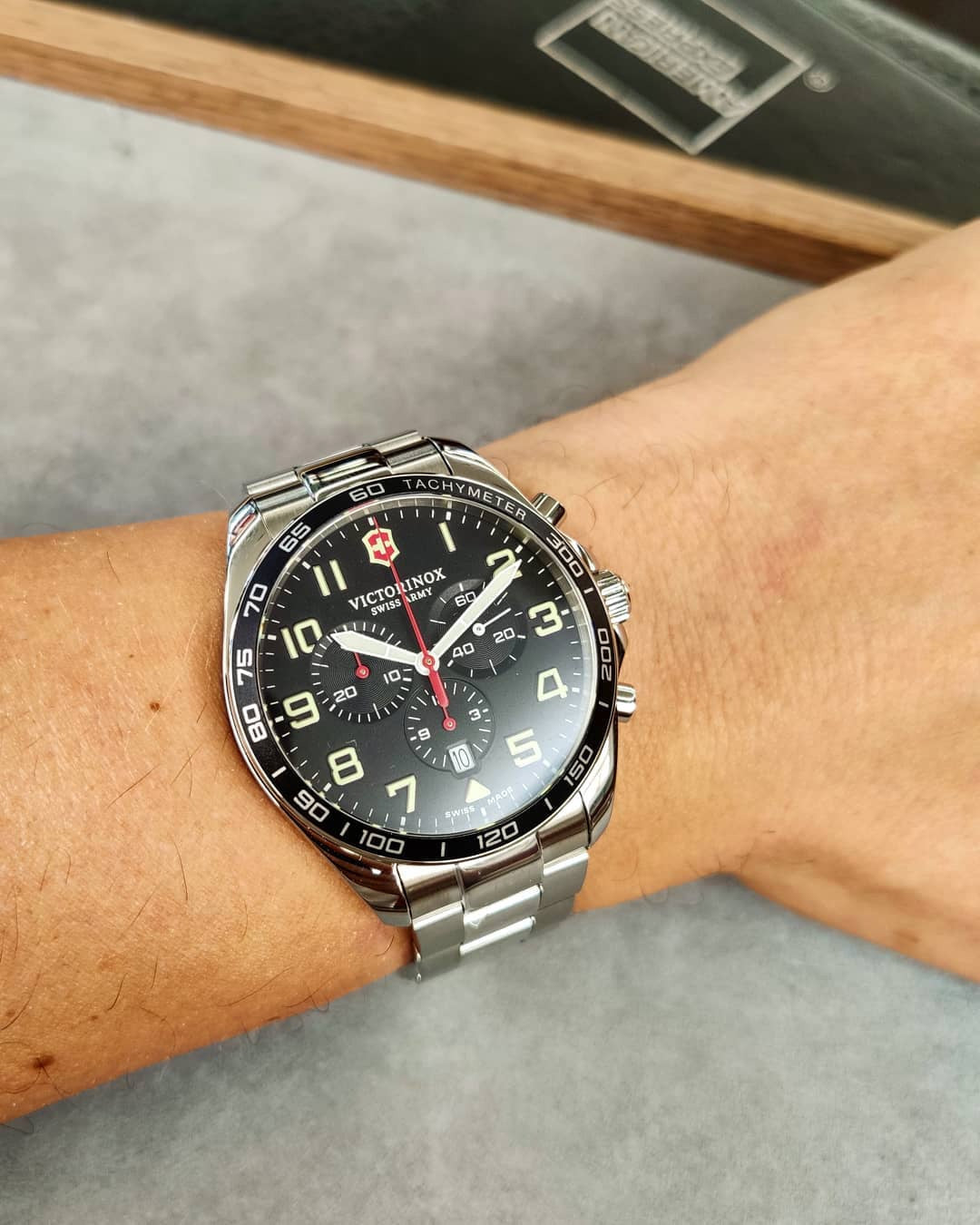 Relógio VICTORINOX Fieldforce 241855