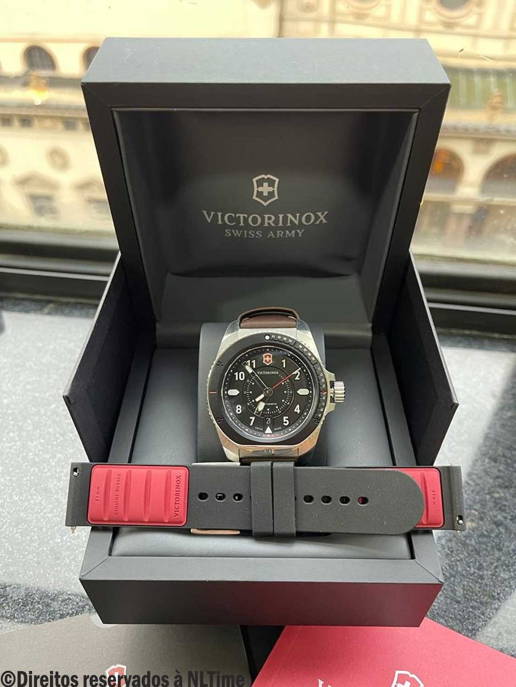 Relógio VICTORINOX Journey 1884 241976.1 *Kit e Antimagnético