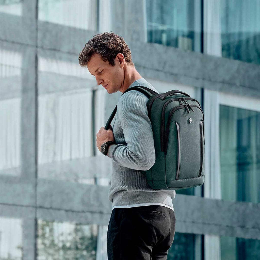 Mochila Victorinox Altmont Professional Compact Storm 653286 *16 Litros