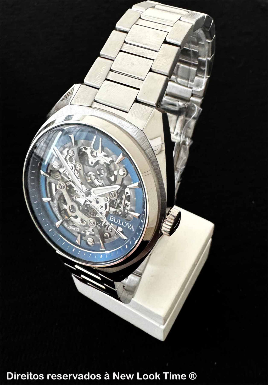 Relógio BULOVA Automático Surveyor Skeleton 96A292