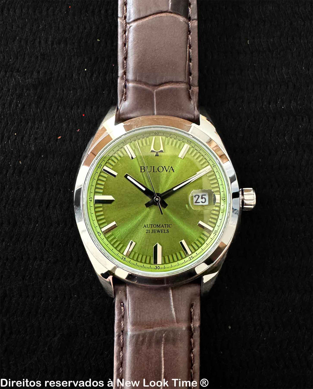 Relógio BULOVA Automático Surveyor 96B427 *Safira