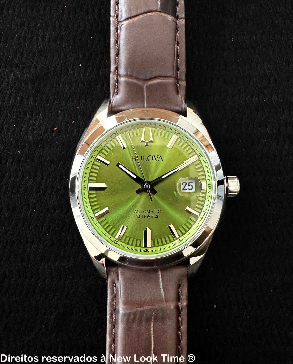 Relógio BULOVA Automático Surveyor 96B427 *Safira