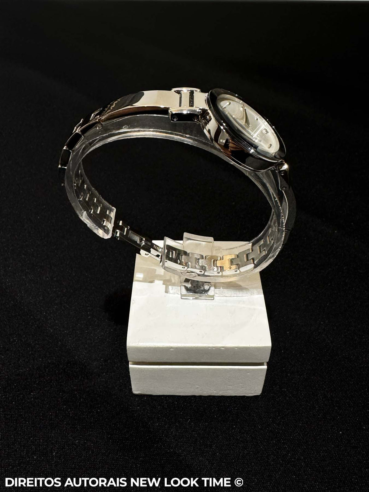 Relógio BULOVA Feminino Marc Anthony MODERN 96P241 *Diamantes