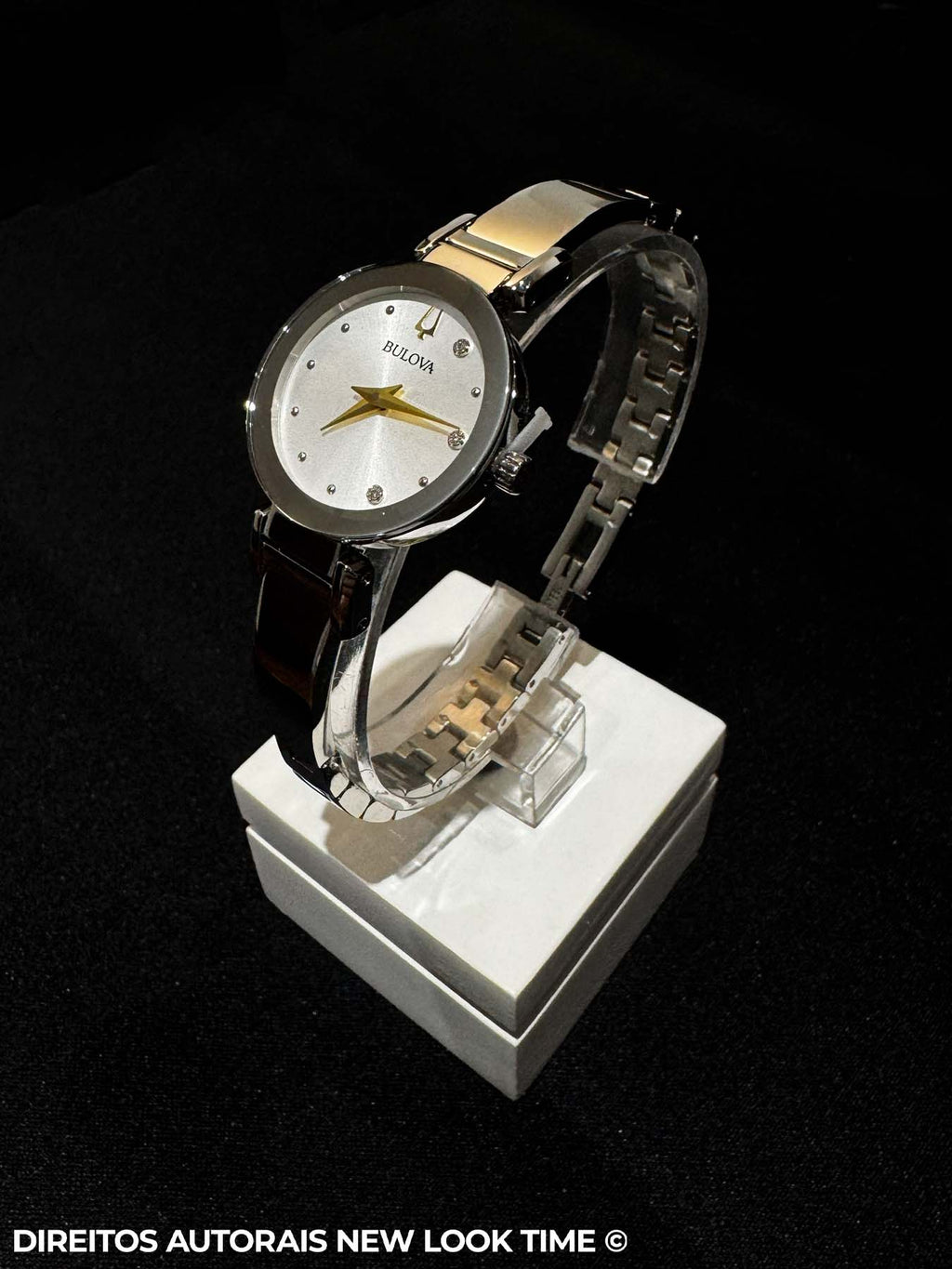 Relógio BULOVA Feminino Marc Anthony MODERN 96P241 *Diamantes