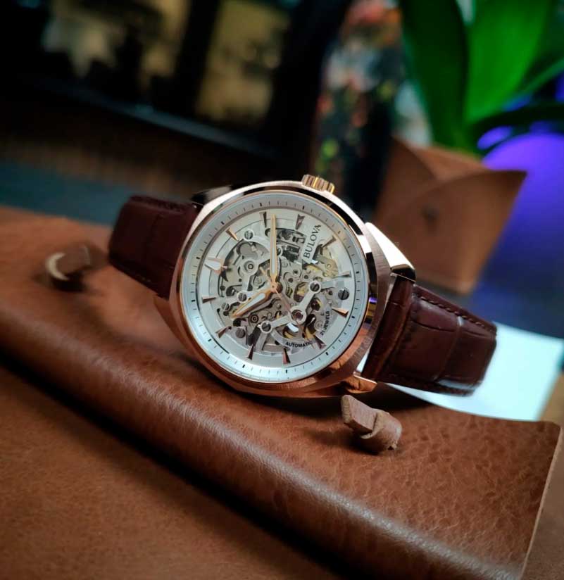 Relógio BULOVA Automático Surveyor Skeleton 97A175