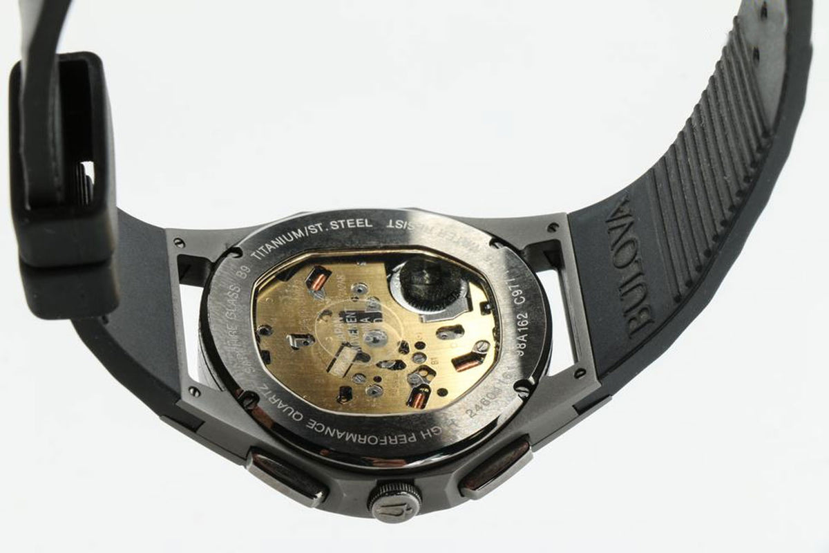 Relógio BULOVA Curv Precisionist Cronógrafo 98A162 *Titânio
