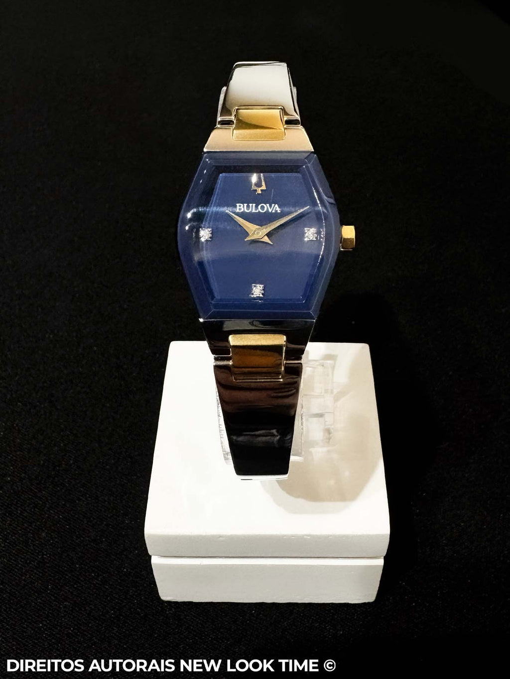 Relógio BULOVA Feminino Modern Gemini 98P218 *Diamantes