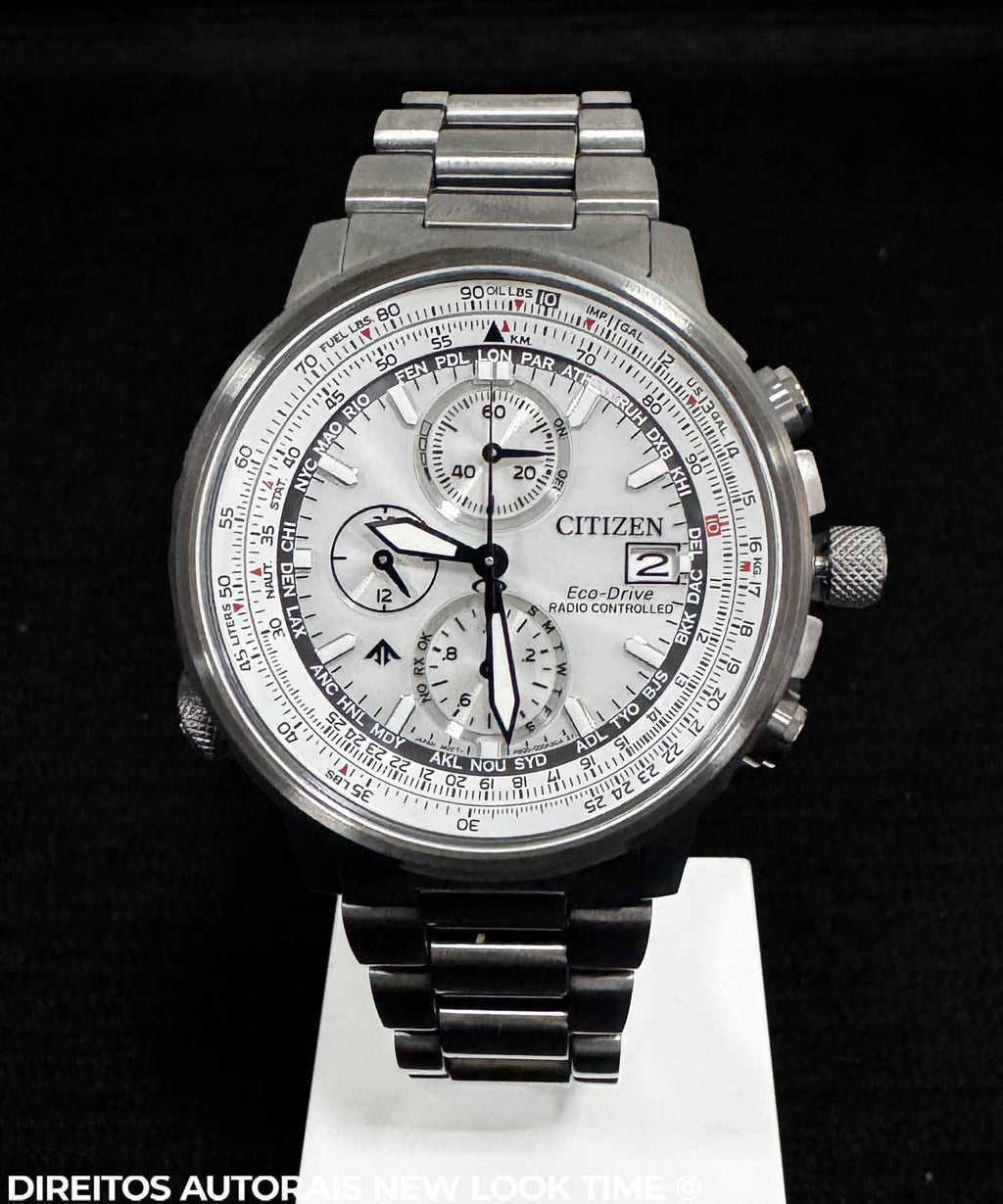 Relógio CITIZEN Eco Drive Radio Controlled Navihawk AT8304-57A