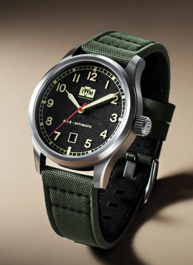 Relógio AVI-8 Engineer Automatic Imperial War Museums Fieldmaster AV-4161-01