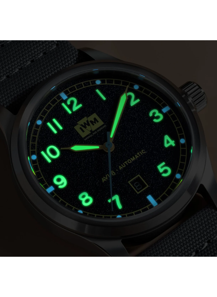 Relógio AVI-8 Engineer Automatic Imperial War Museums Fieldmaster AV-4161-02