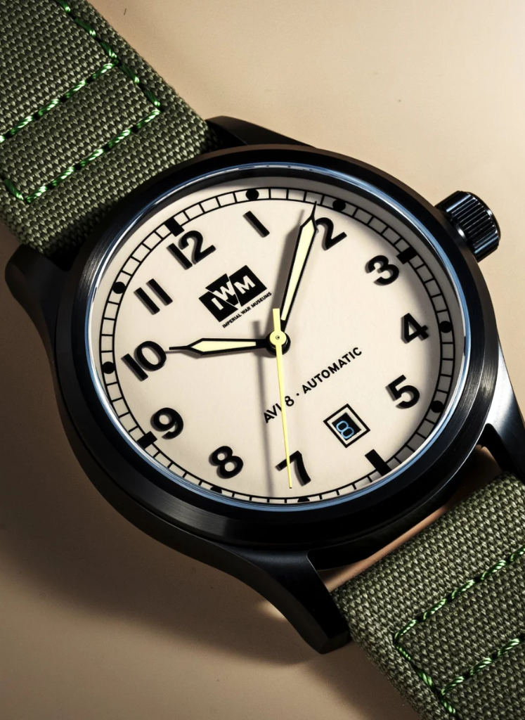 Relógio AVI-8 Engineer Automatic Imperial War Museums Fieldmaster AV-4161-04