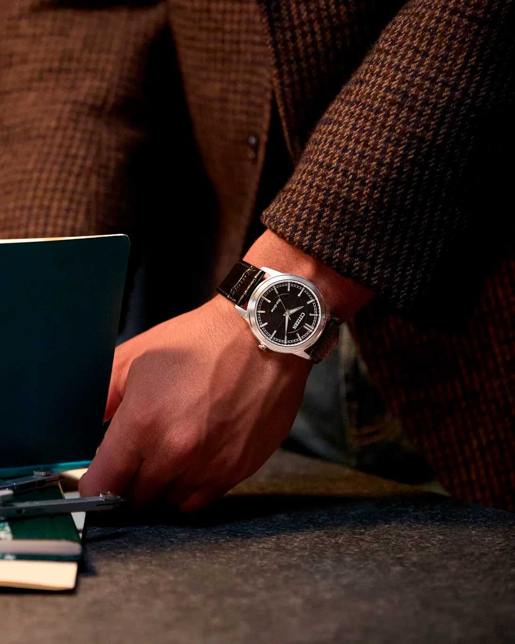 Relógio CITIZEN Eco-Drive Rolan AW2110-06E