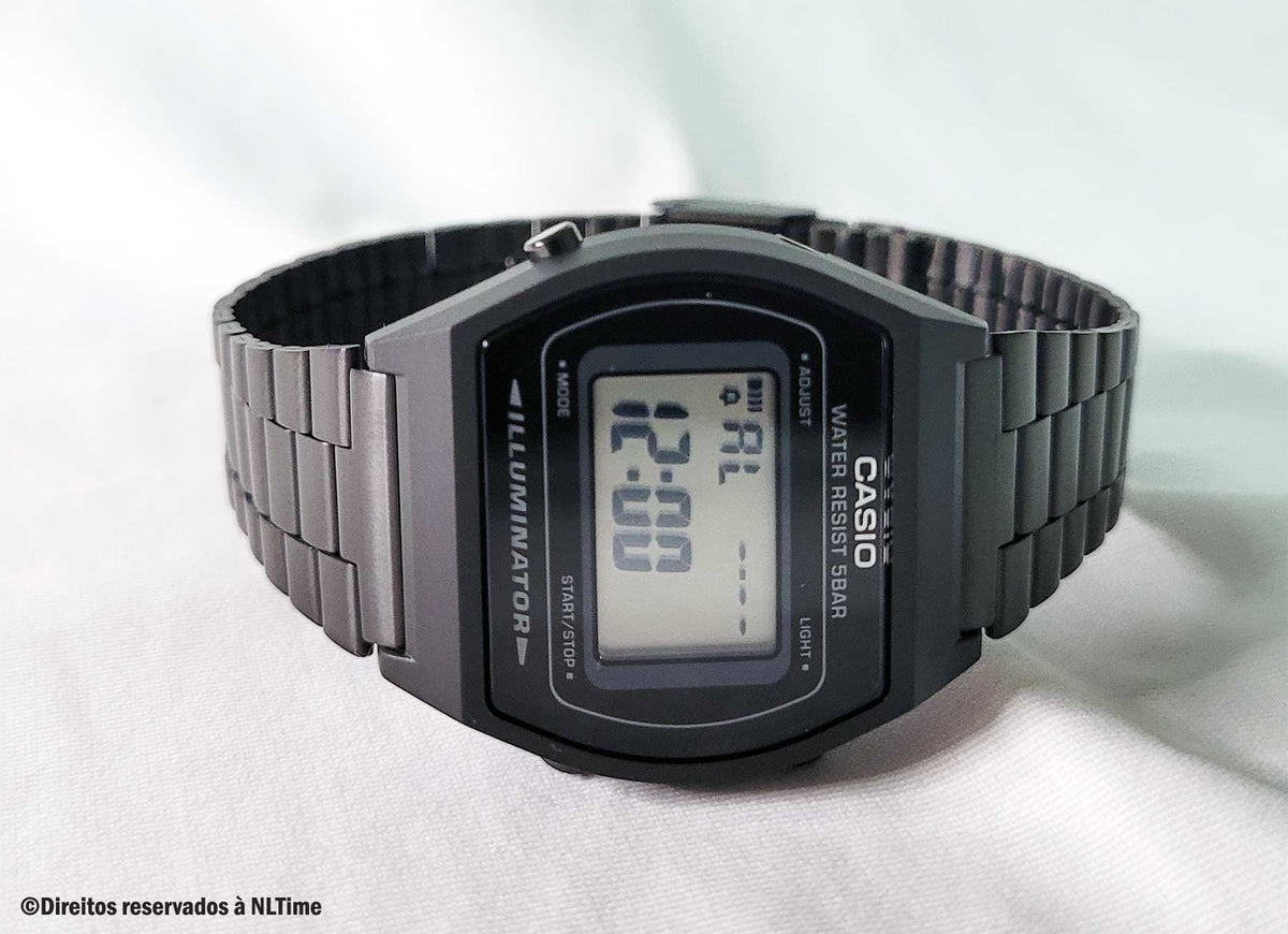 Relógio CASIO Vintage Feminino B640WB-1ADF