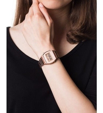 Relógio CASIO Vintage Feminino B640WC-5ADF