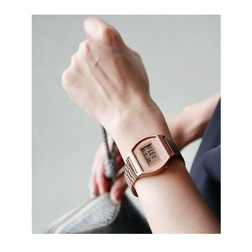 Relógio CASIO Vintage Feminino B640WC-5ADF