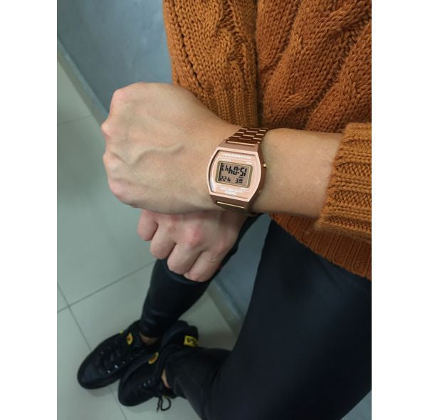 Relógio CASIO Vintage Feminino B640WC-5ADF