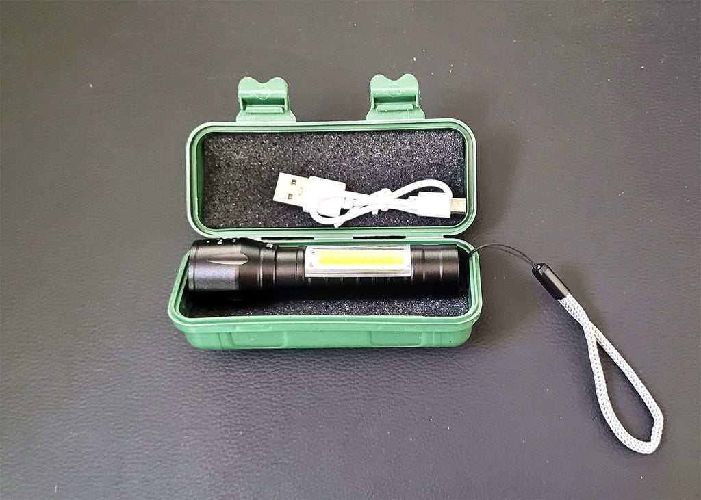 Kit 2 Lanternas LED Recarregável