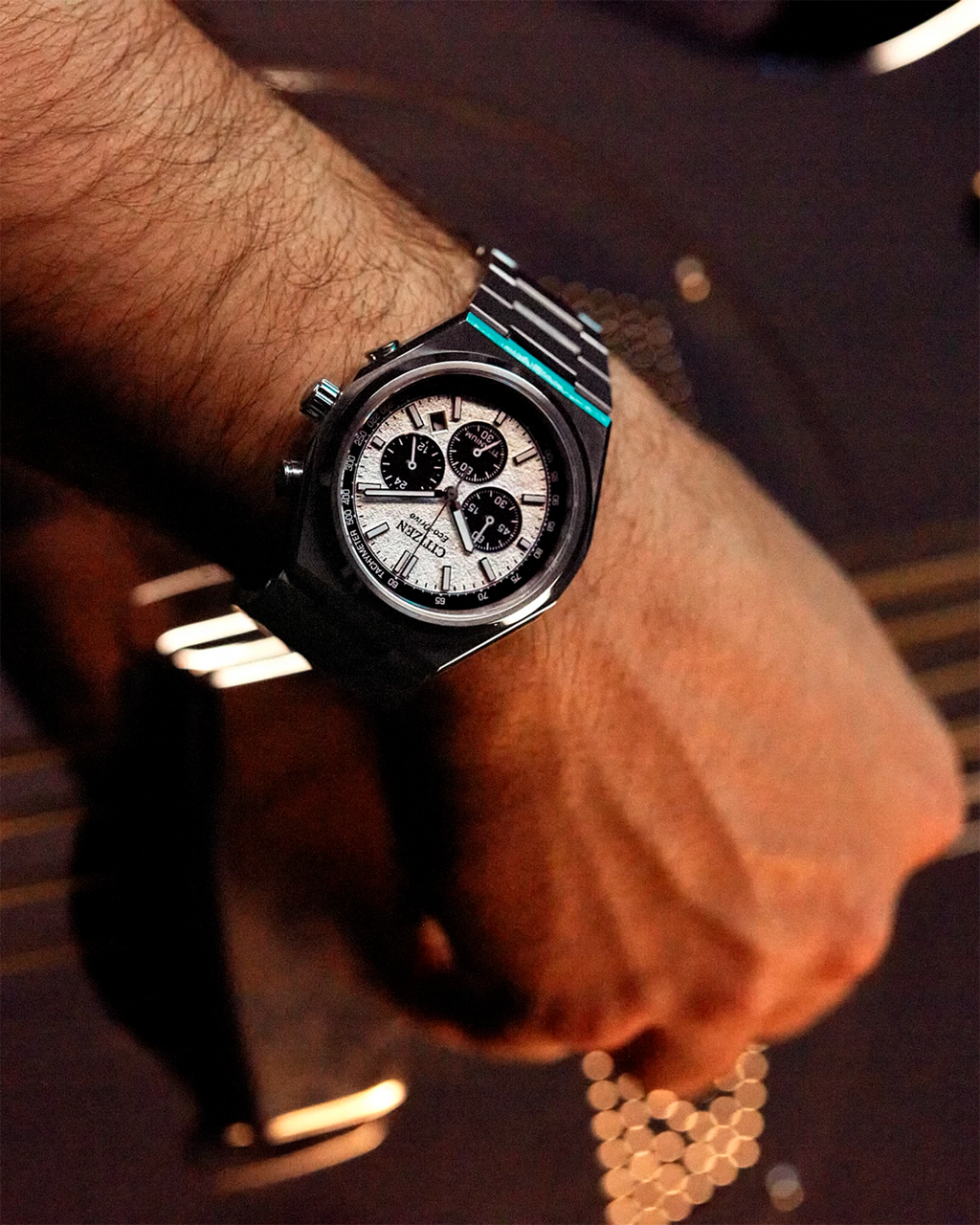 Relógio CITIZEN Masculino Eco-Drive Zenshin Chrono Super Titanium CA4610-85A