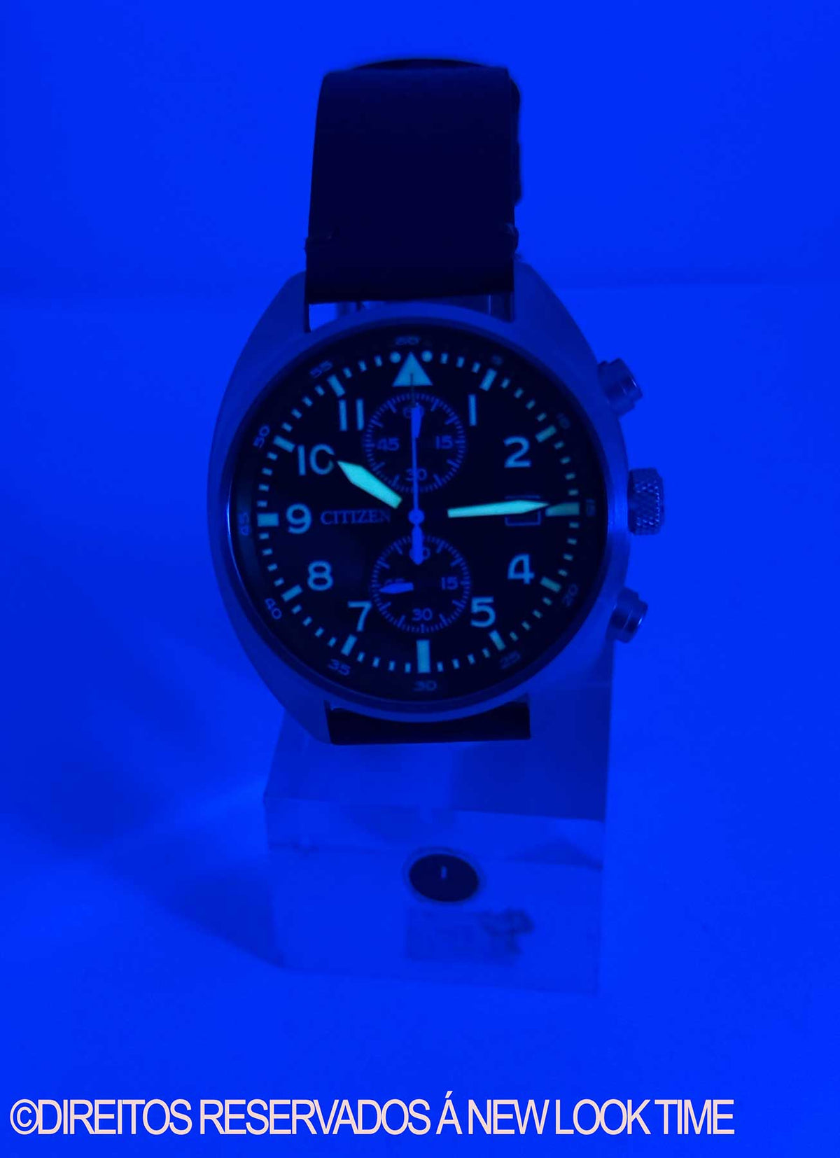 Relógio CITIZEN Masculino Eco Drive Cronógrafo Pilot CA7048-08L