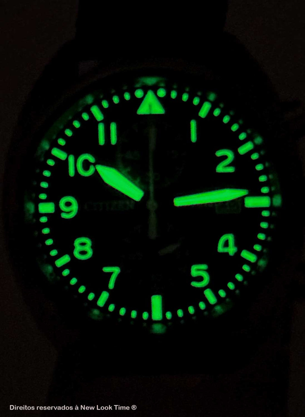 Relógio CITIZEN Masculino Eco Drive Cronógrafo Pilot CA7048-08L