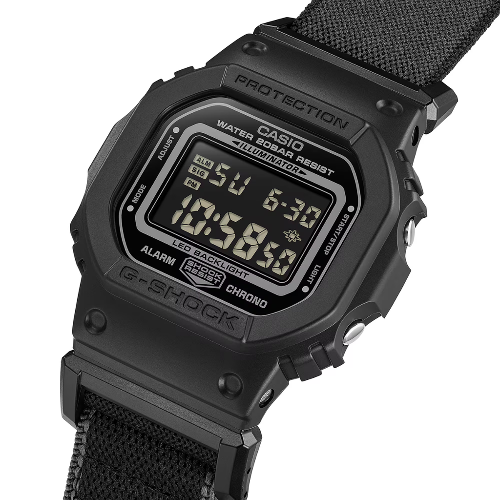 Relógio Casio G-SHOCK DW-5600MNC-1DR FIDLOCK®