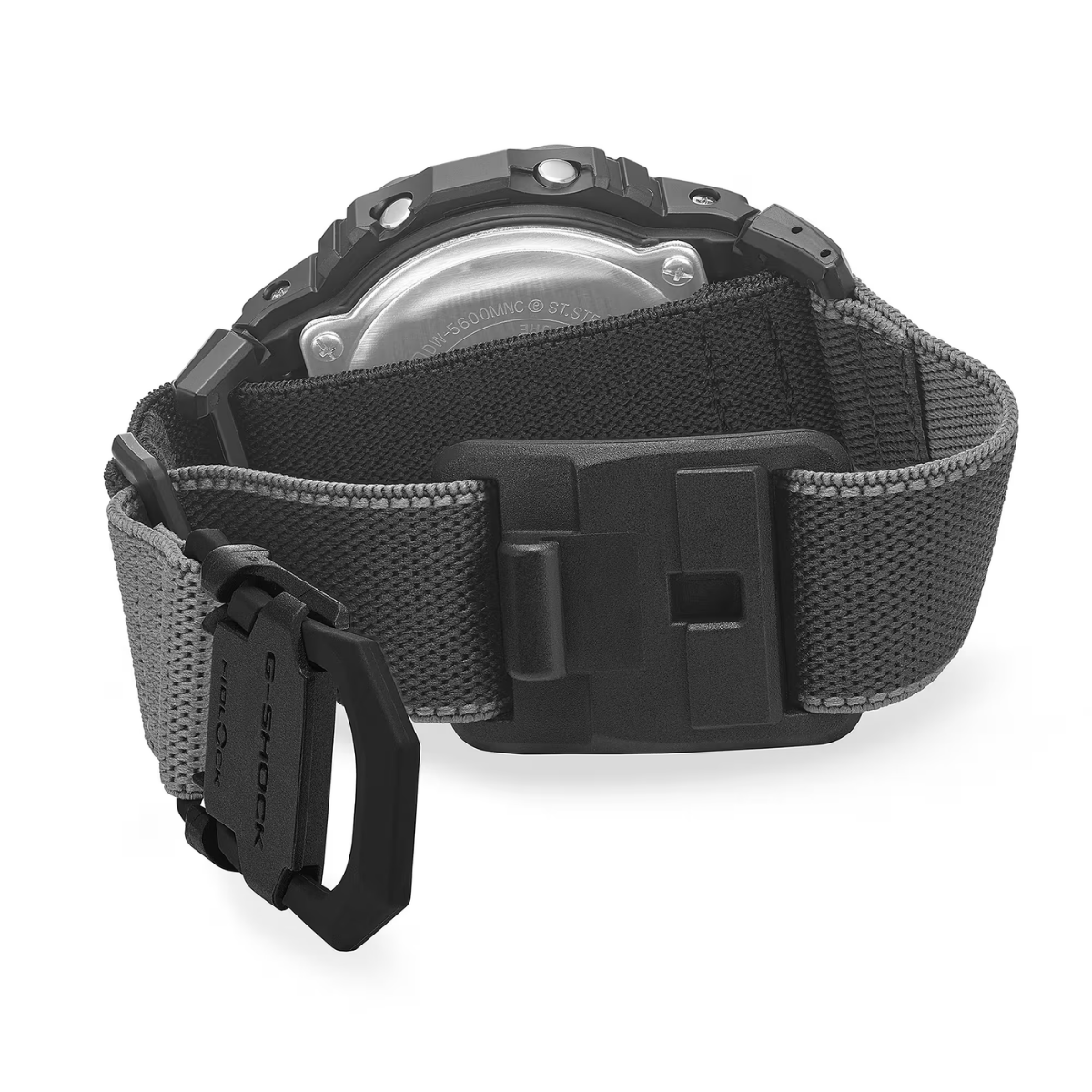 Relógio Casio G-SHOCK DW-5600MNC-1DR FIDLOCK®