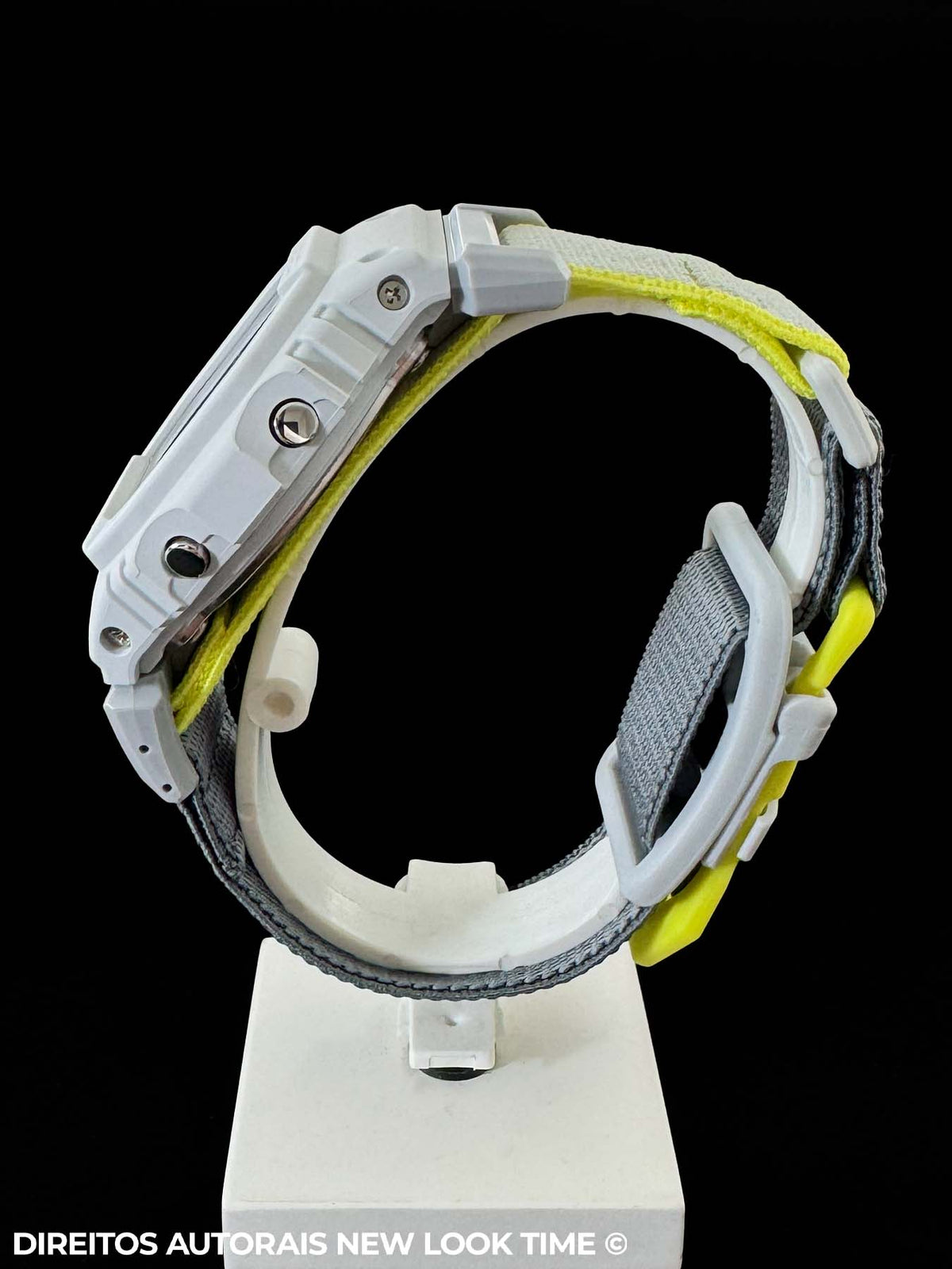 Relógio Casio G-SHOCK DW-5600MNC-7A8DR FIDLOCK®