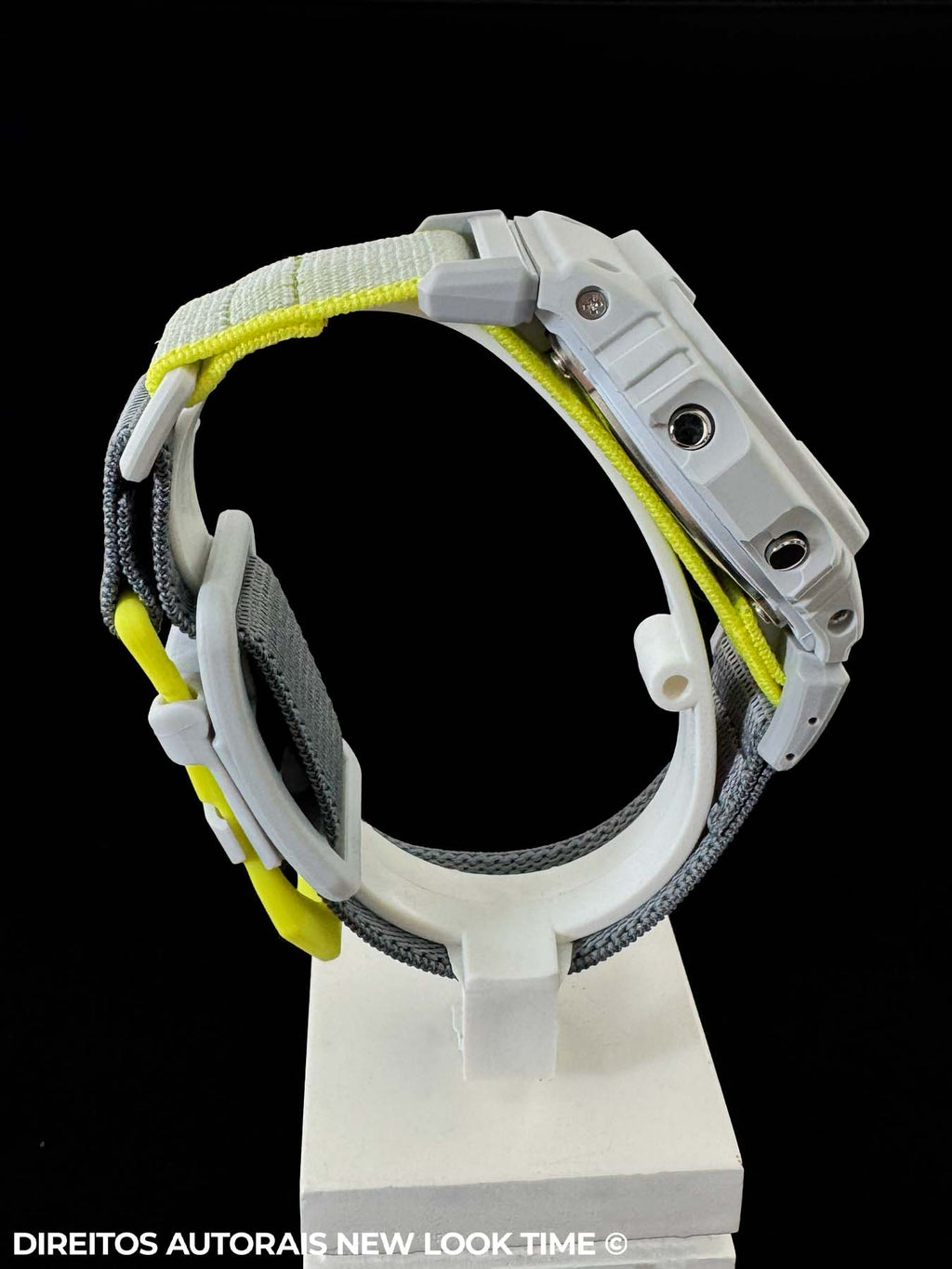 Relógio Casio G-SHOCK DW-5600MNC-7A8DR FIDLOCK®
