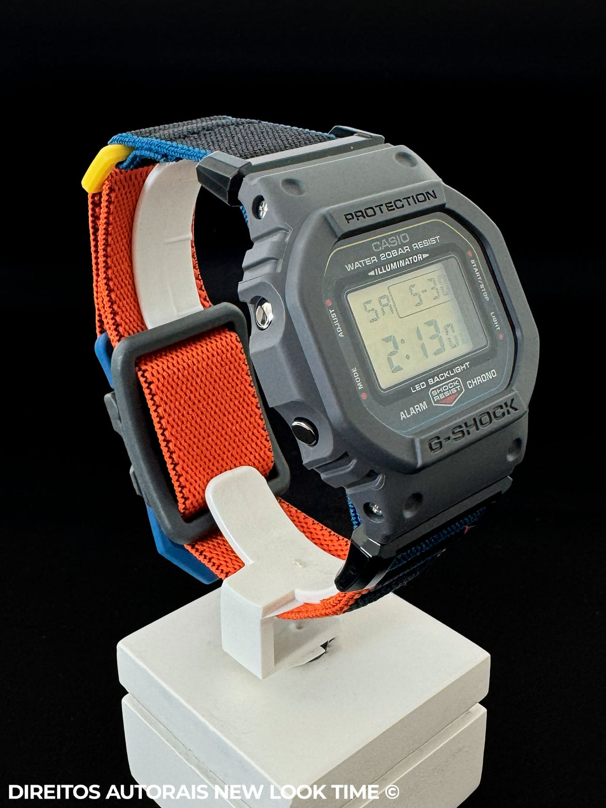 Relógio Casio G-SHOCK DW-5600MNC-8A2DR FIDLOCK®