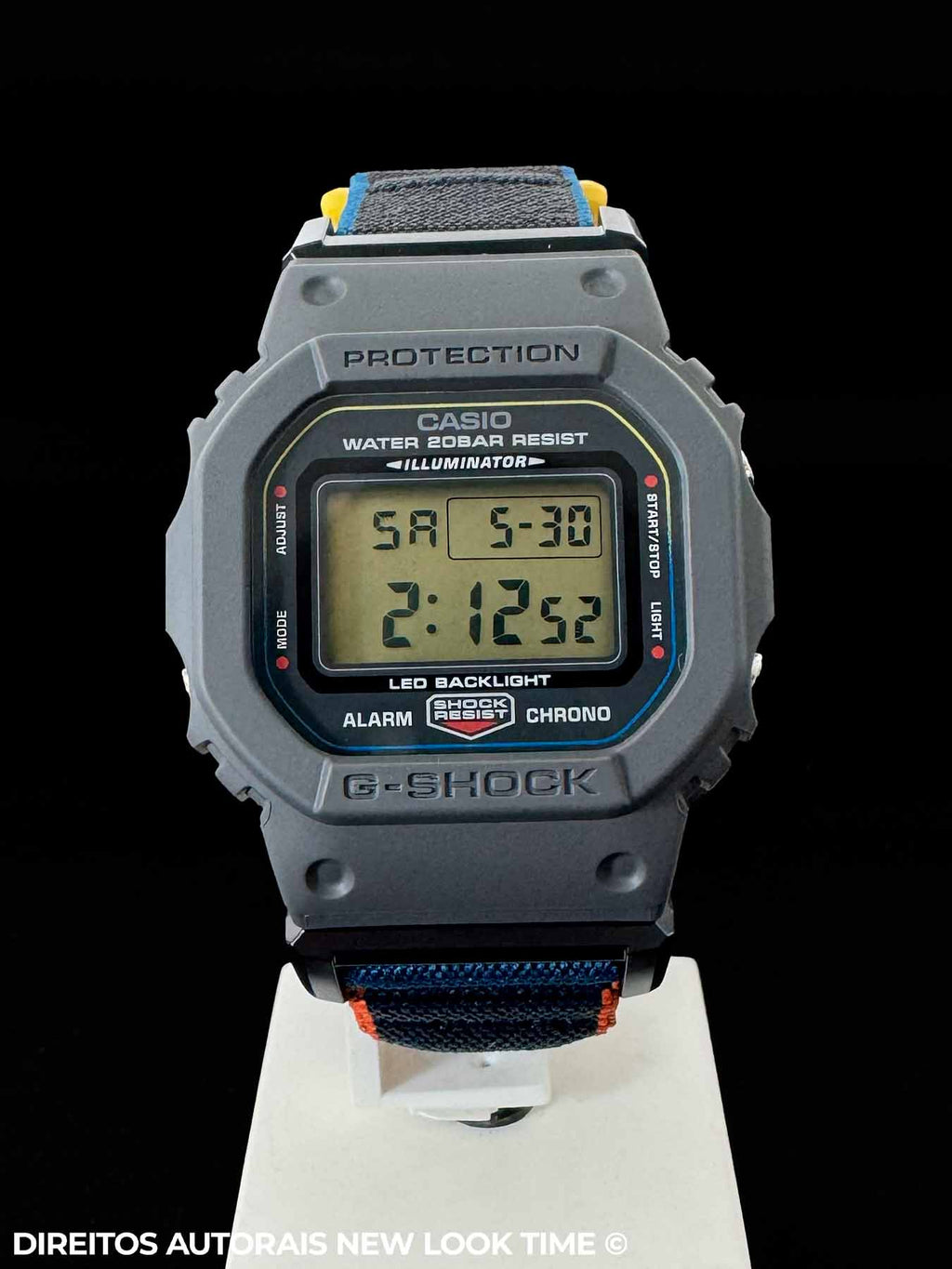 Relógio Casio G-SHOCK DW-5600MNC-8A2DR FIDLOCK®