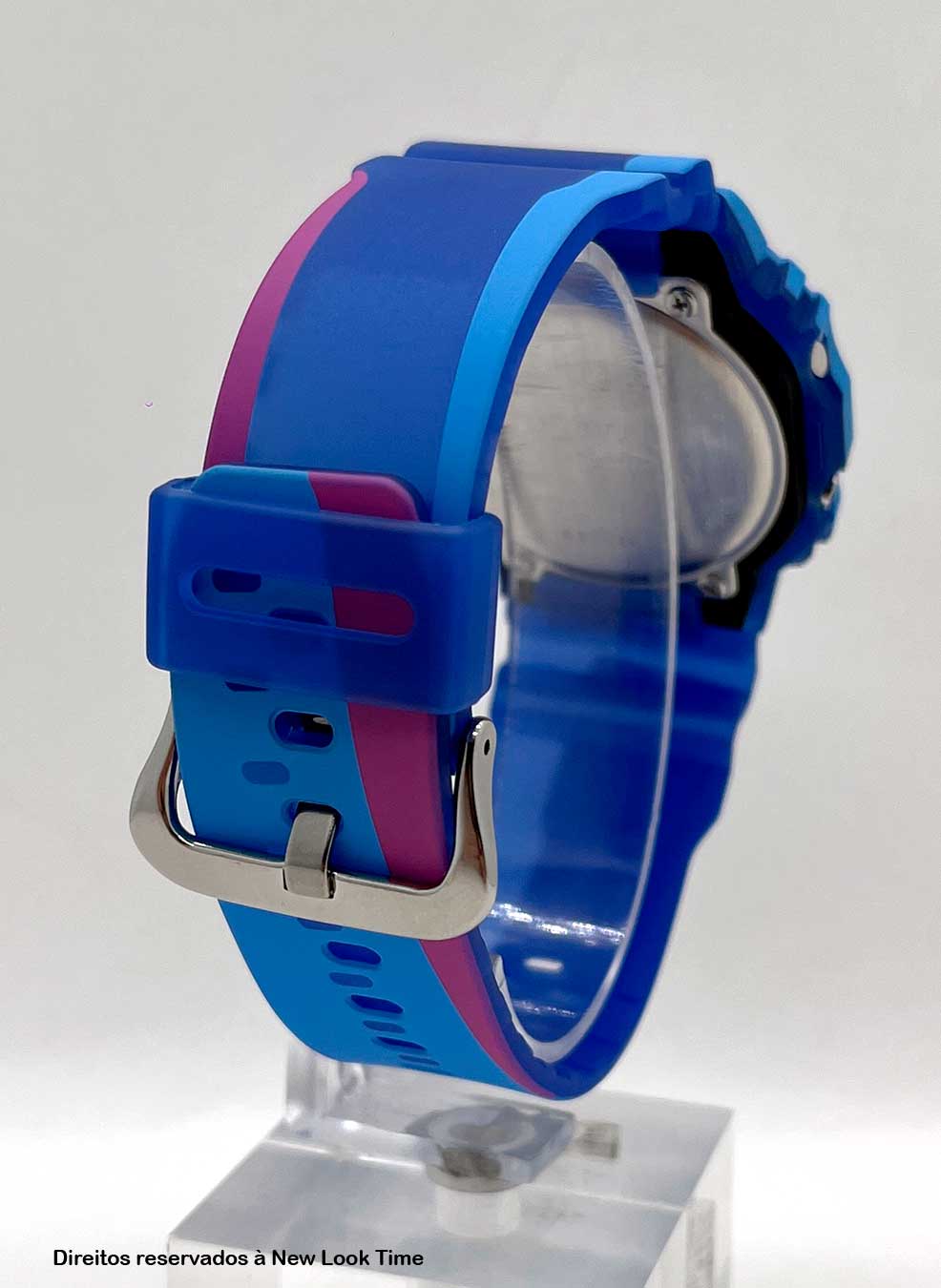 Relógio Casio G-SHOCK Digital Series DWE-5600PR-2DR *Kit de Caixa e Pulseira