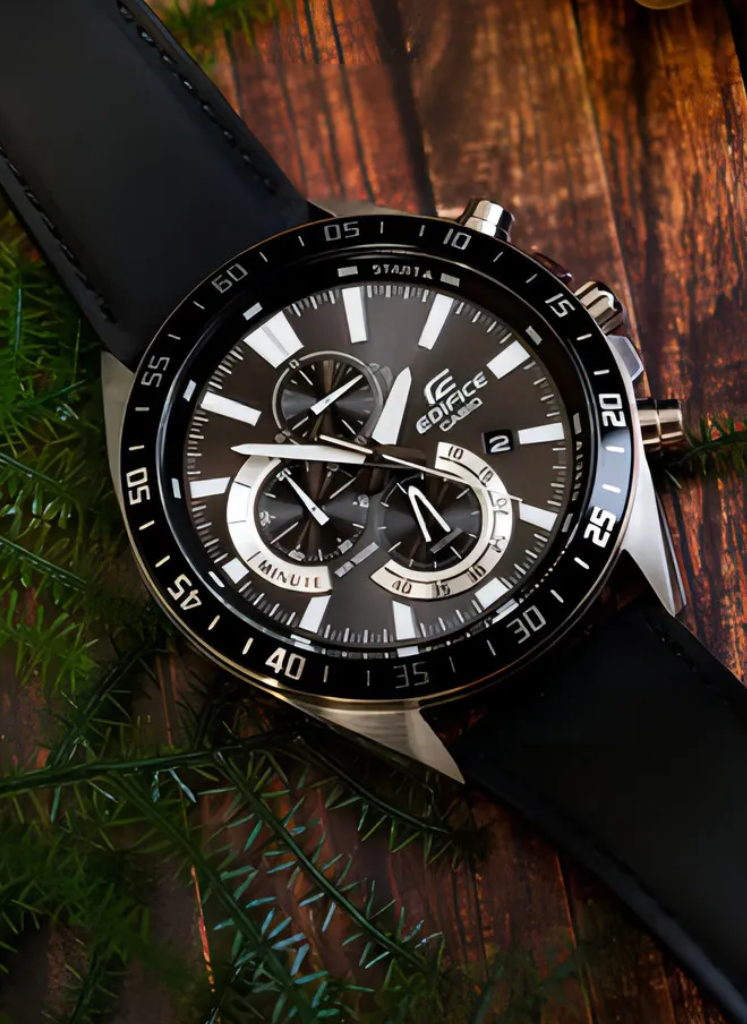 Relógio CASIO Edifice Cronógrafo EFV-620L-1AVUDF
