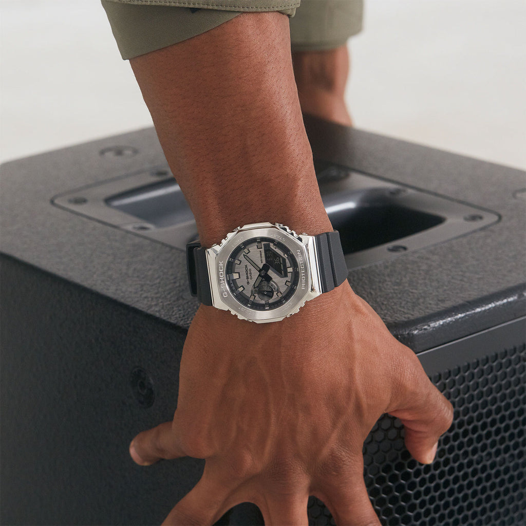Relógio CASIO G-SHOCK GM-2100-1ADR