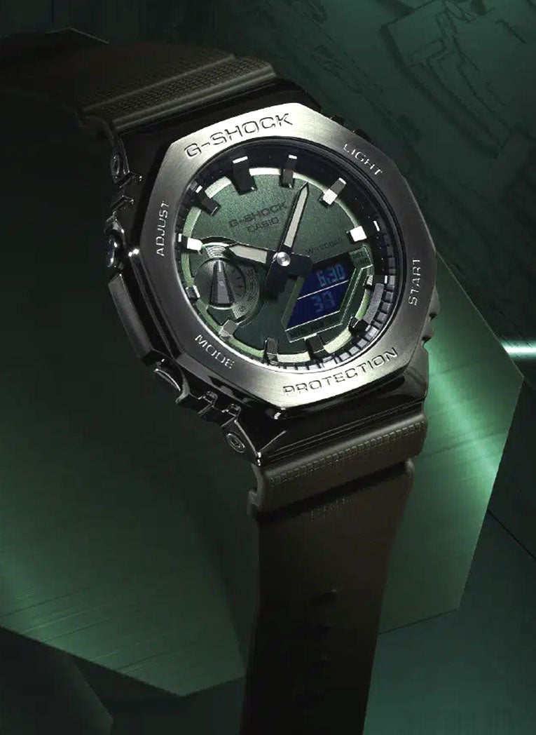 Relógio CASIO G-SHOCK GM-2100B-3ADR