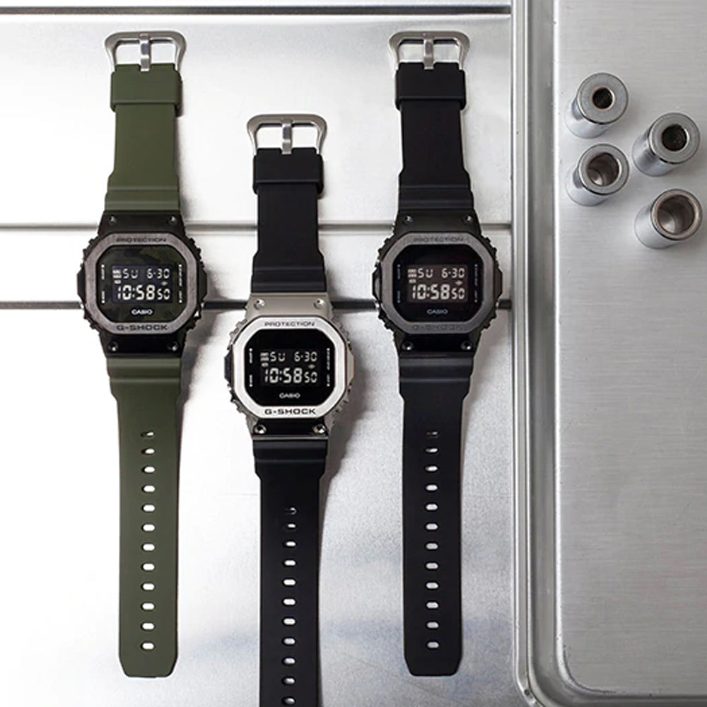 Relógio CASIO G-Shock GM-5600B-1DR