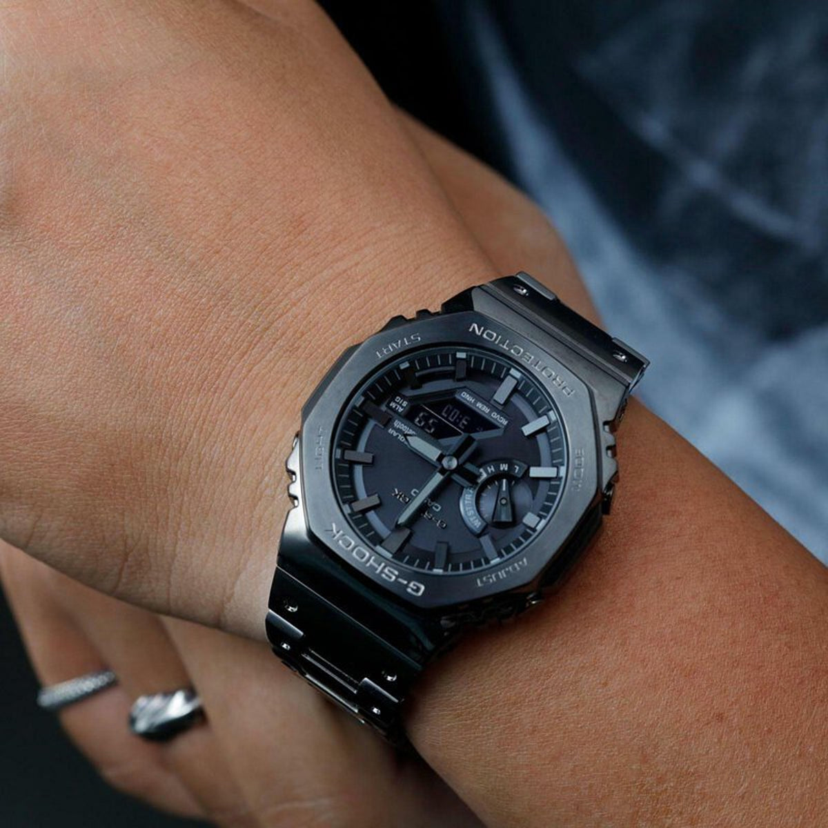 Relógio Casio G-SHOCK GM-B2100BD-1ADR *Bluetooth e Tough Solar