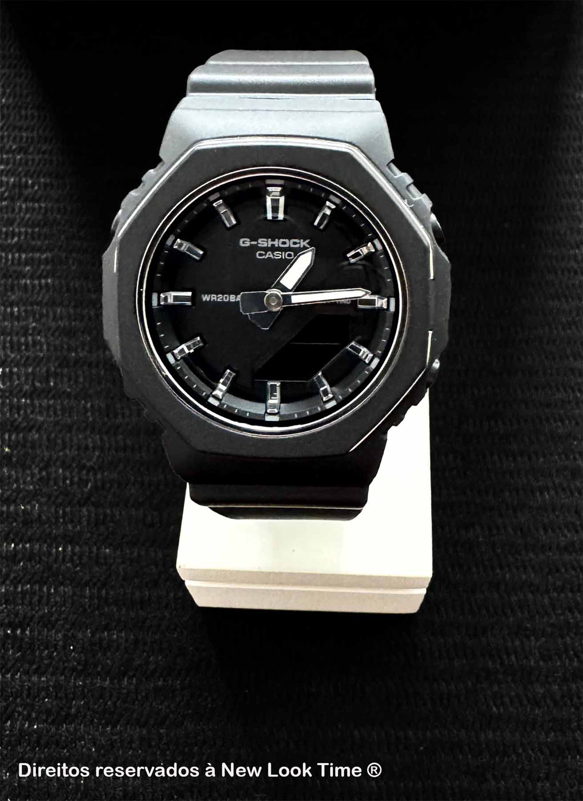 Relógio Casio G-SHOCK GMA-P2110-1ADR