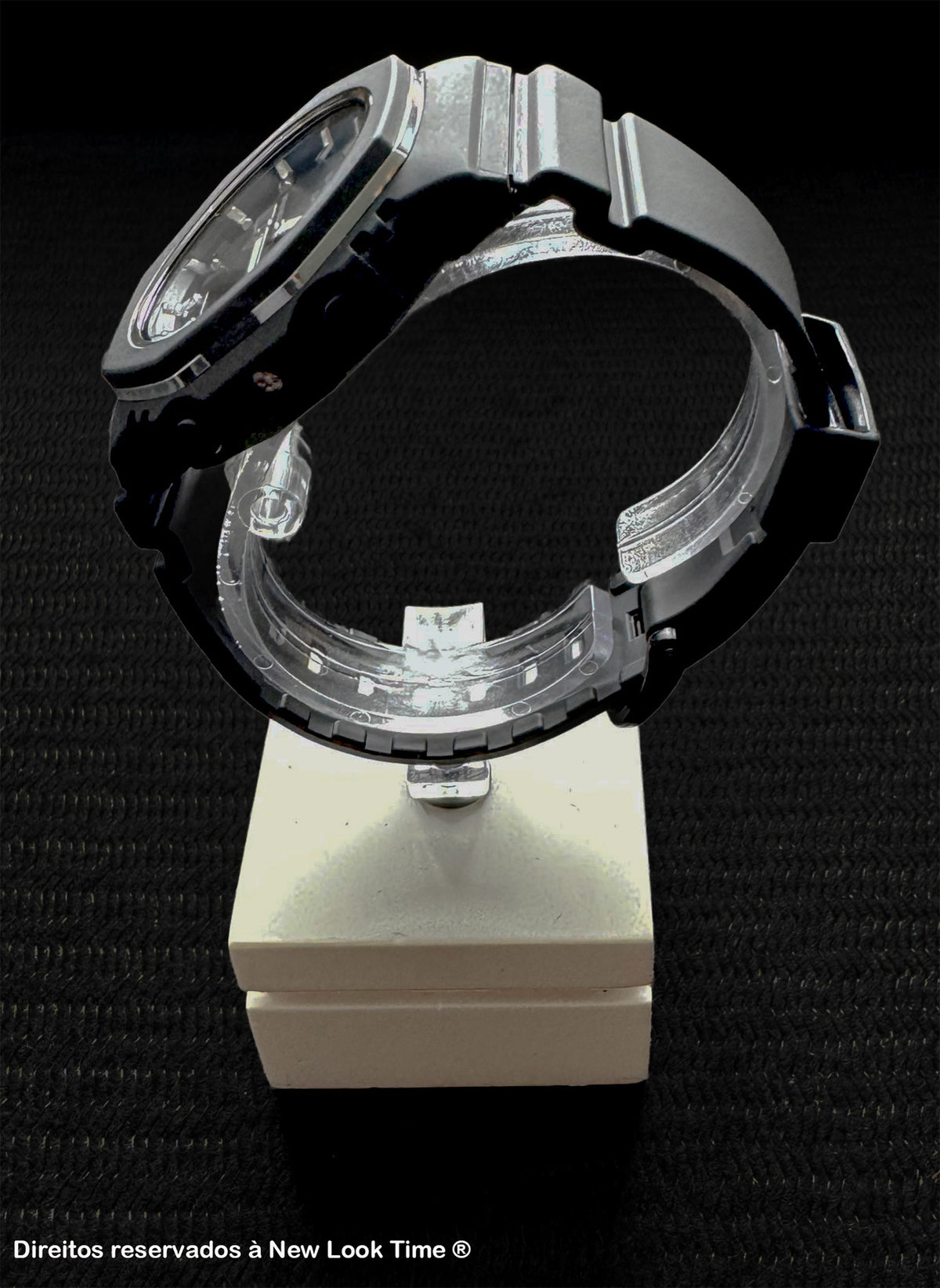 Relógio Casio G-SHOCK GMA-P2110-1ADR