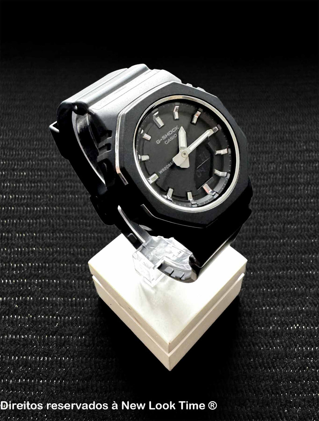 Relógio Casio G-SHOCK GMA-P2110-1ADR
