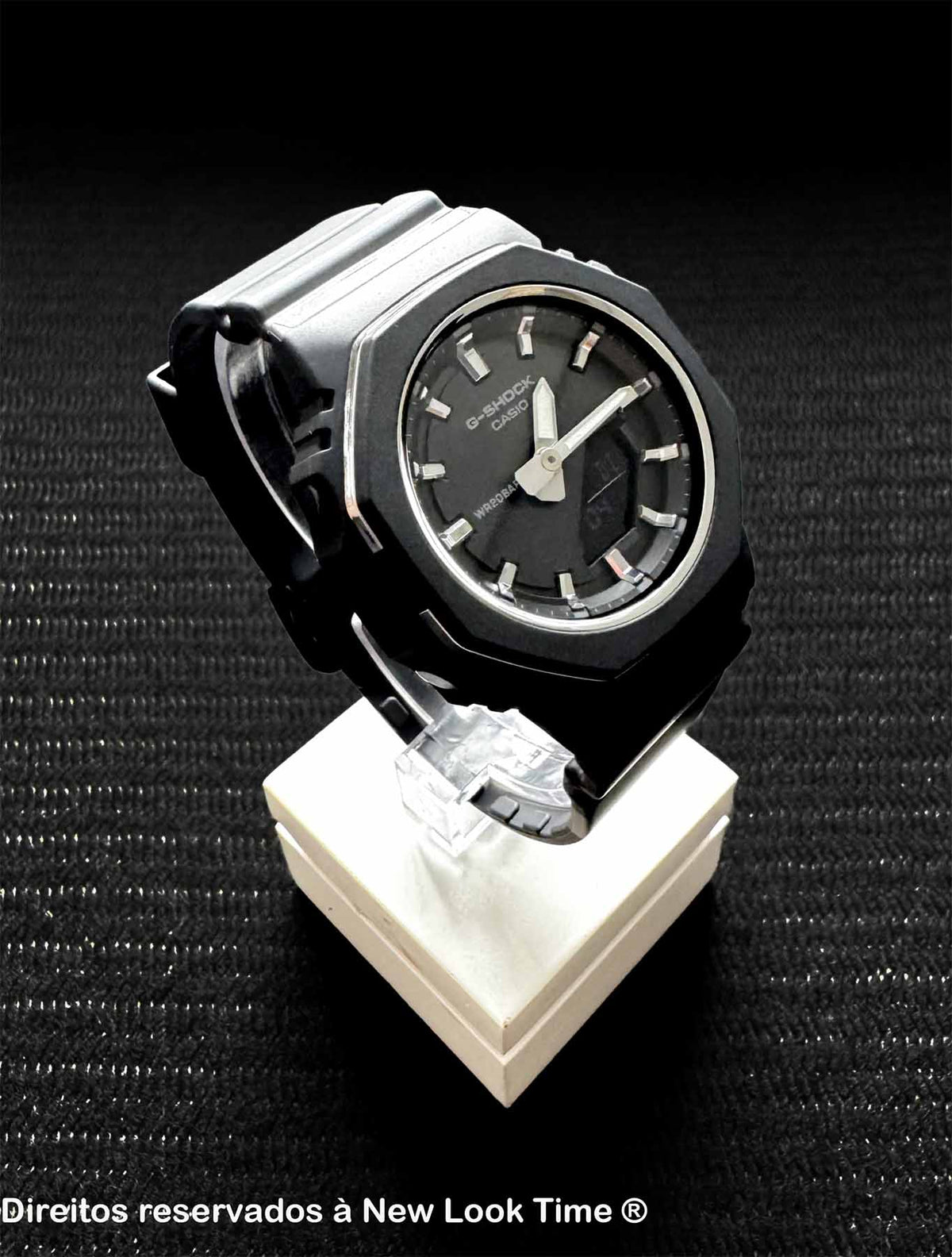 Relógio Casio G-SHOCK GMA-P2110-1ADR