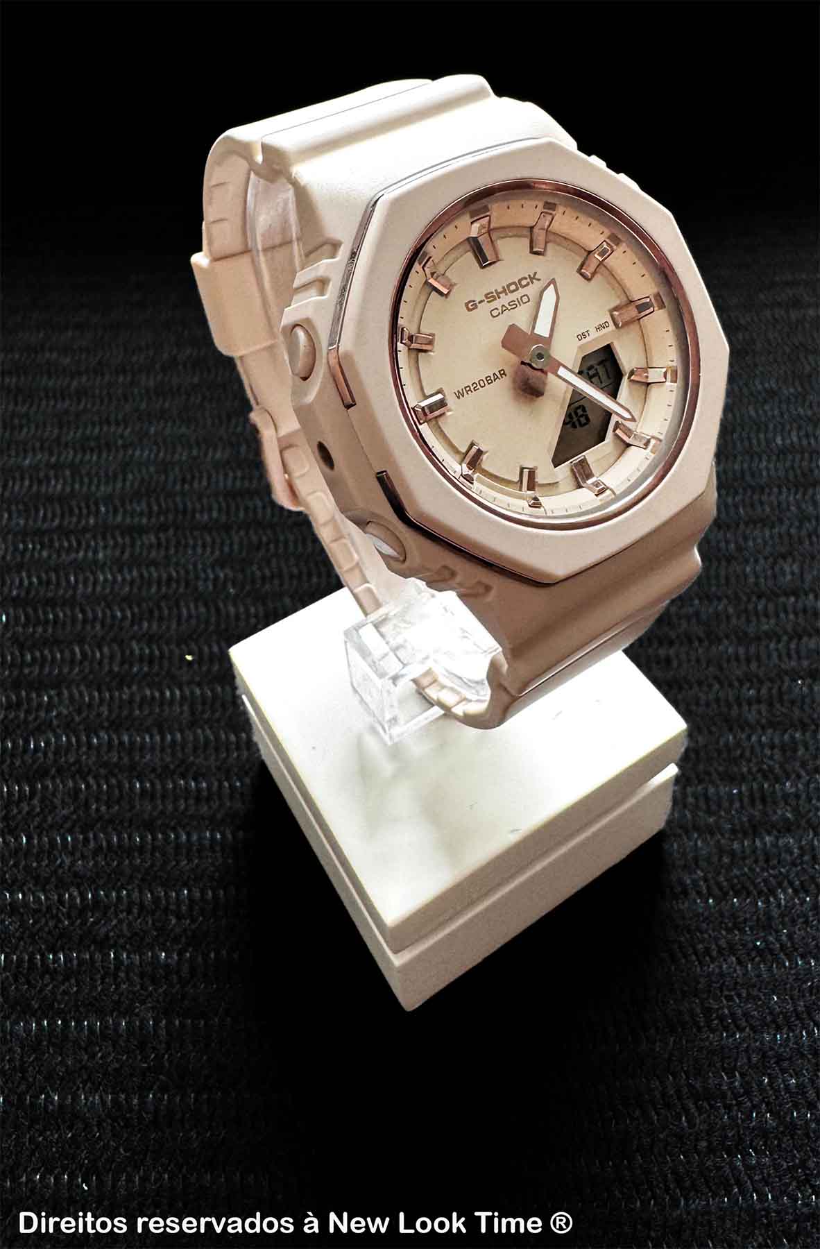 Relógio Casio G-SHOCK GMA-P2110-4ADR