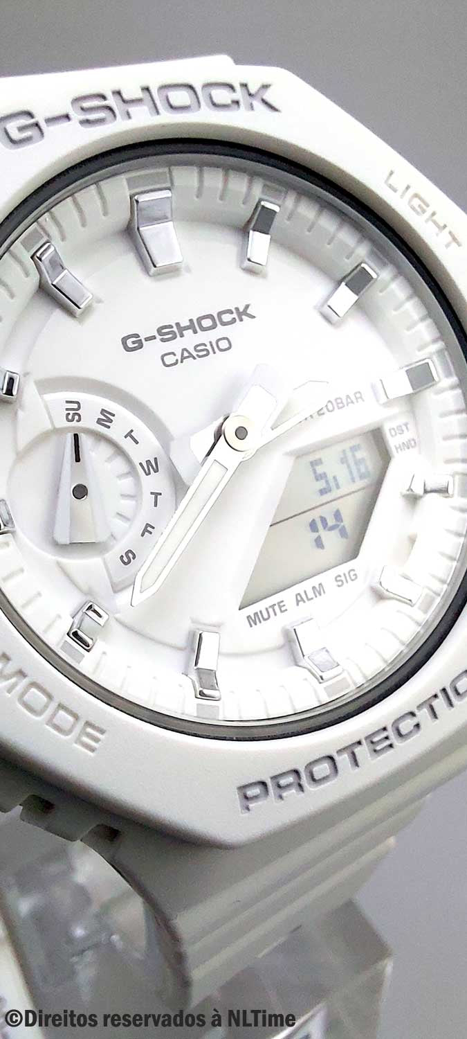 Relógio CASIO G-Shock GMA-S2100-7ADR *Carbon Core Guard