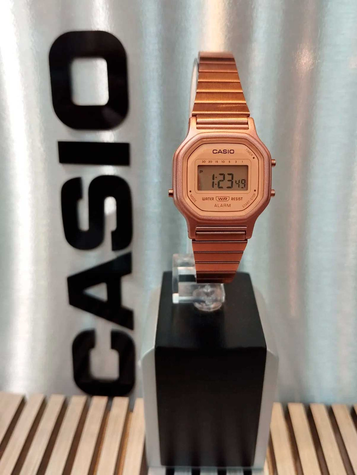 Relógio CASIO Feminino Digital LA-11WR-5A