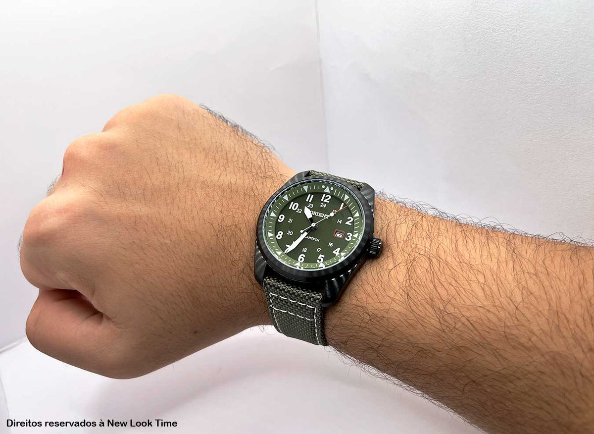 Relógio ORIENT SolarTech MPSN1004 E2EB