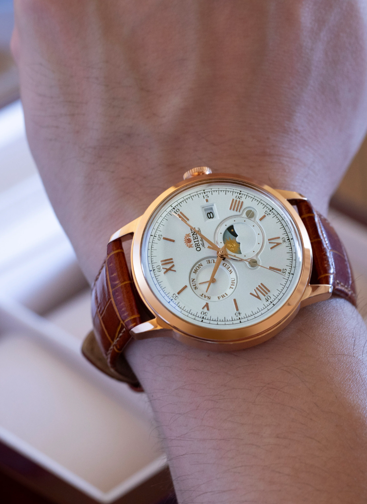 Relógio ORIENT Automático Sun & Moon RA-AK0801S30B