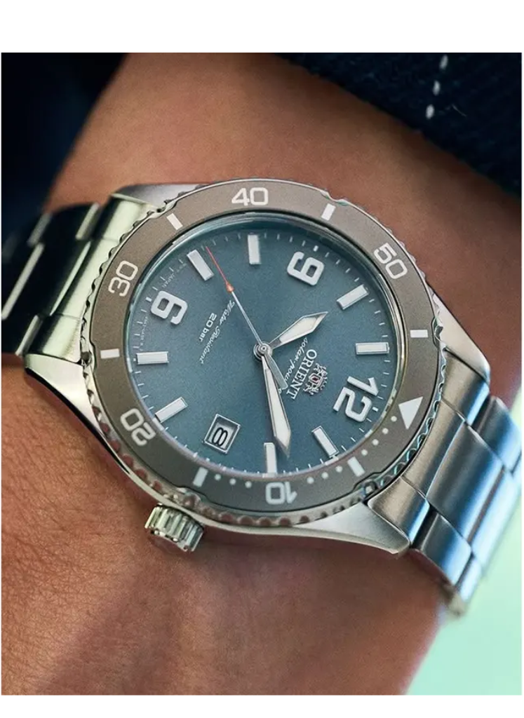Relógio ORIENT Mako 40 Diver Solar RA-WJ0002L10B